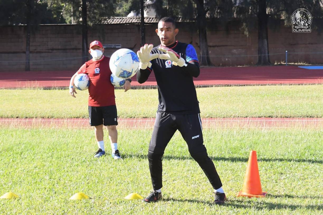José Mendoza busca una nueva oportunidad en el Olimpia tras llegar en julio de 2021.