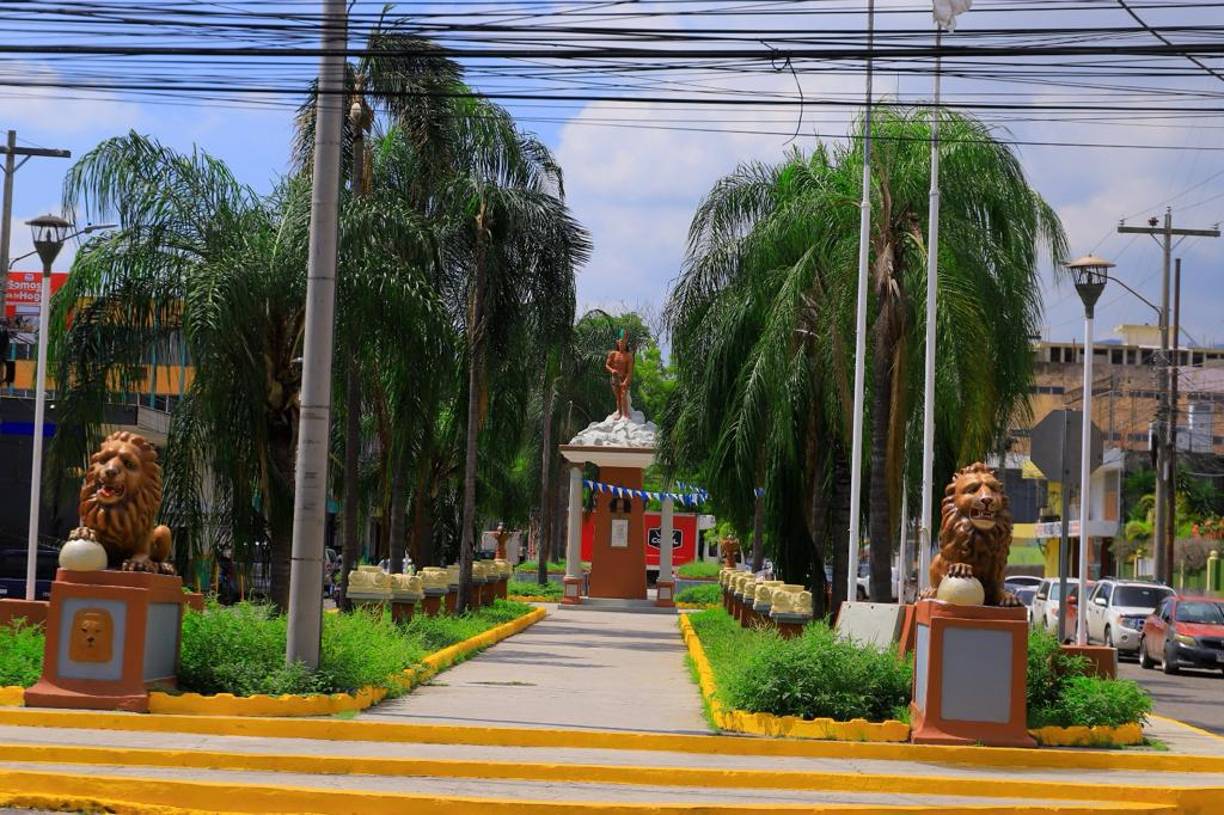 En la actualidad, la avenida Los Leones luce así. Con los trabajos de pintura y remodelación que realizó hace unas semanas la alcaldía, luce mucho mejor.
