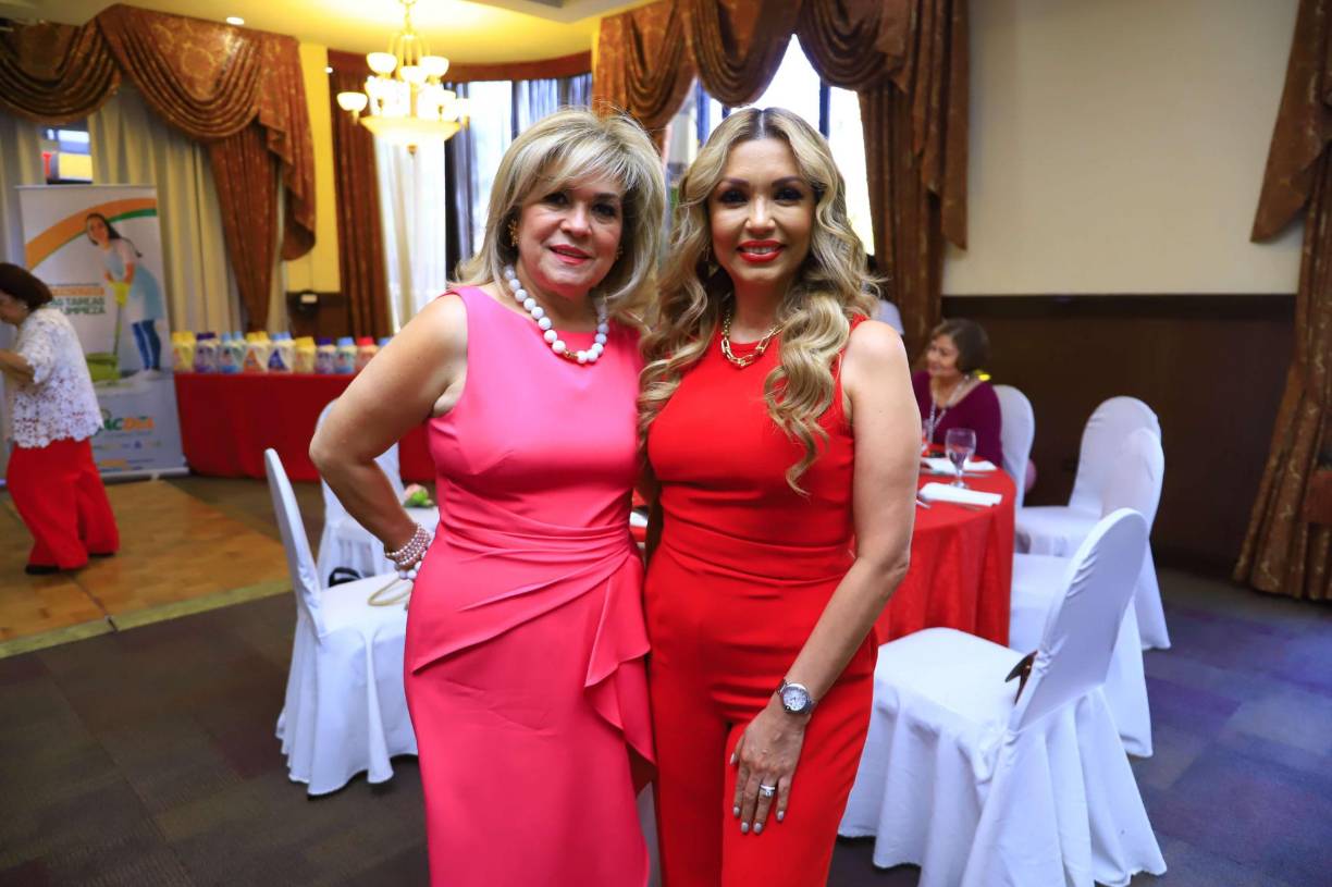 Suyapa Chiovelli y Marna Schmidt 