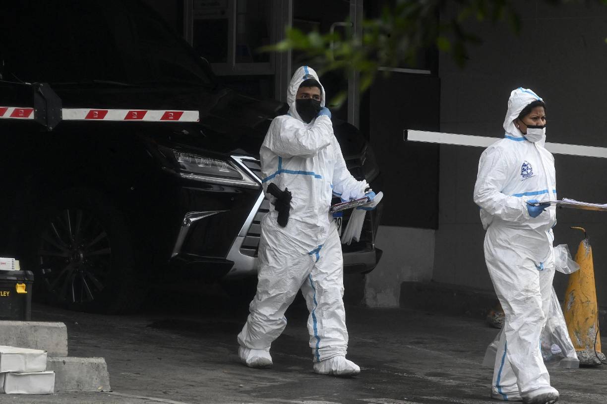 Las primeras aprehensiones se realizaron en la residencial Miraflores Sur, donde desde ayer a tempranas horas se montó un operativo de saturación para tratar de llegar a los sicarios.