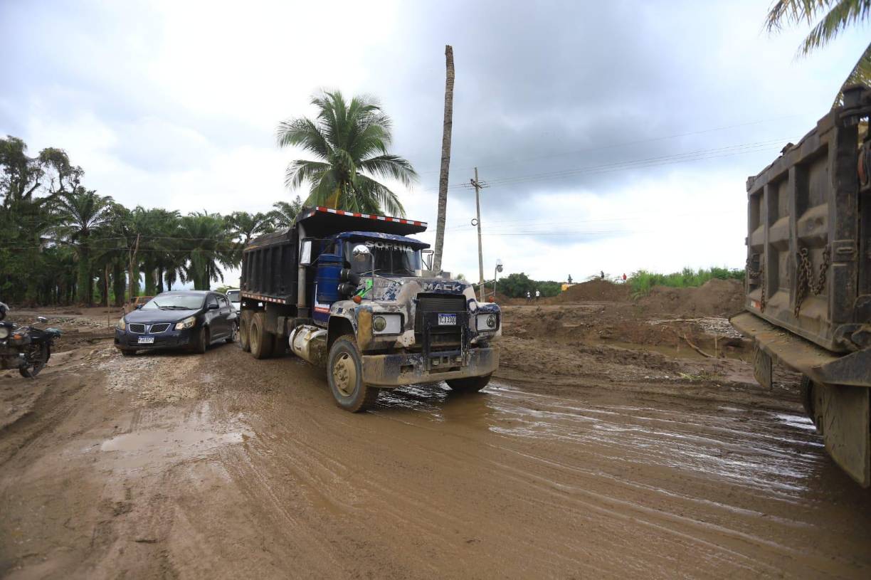 De acuerdo con la ruta trazada por algunos modelos de meteorología, el ojo de la tormenta ingresará al territorio nacional apenas rozando Choluteca y luego se dirigirá hacia El Salvador.