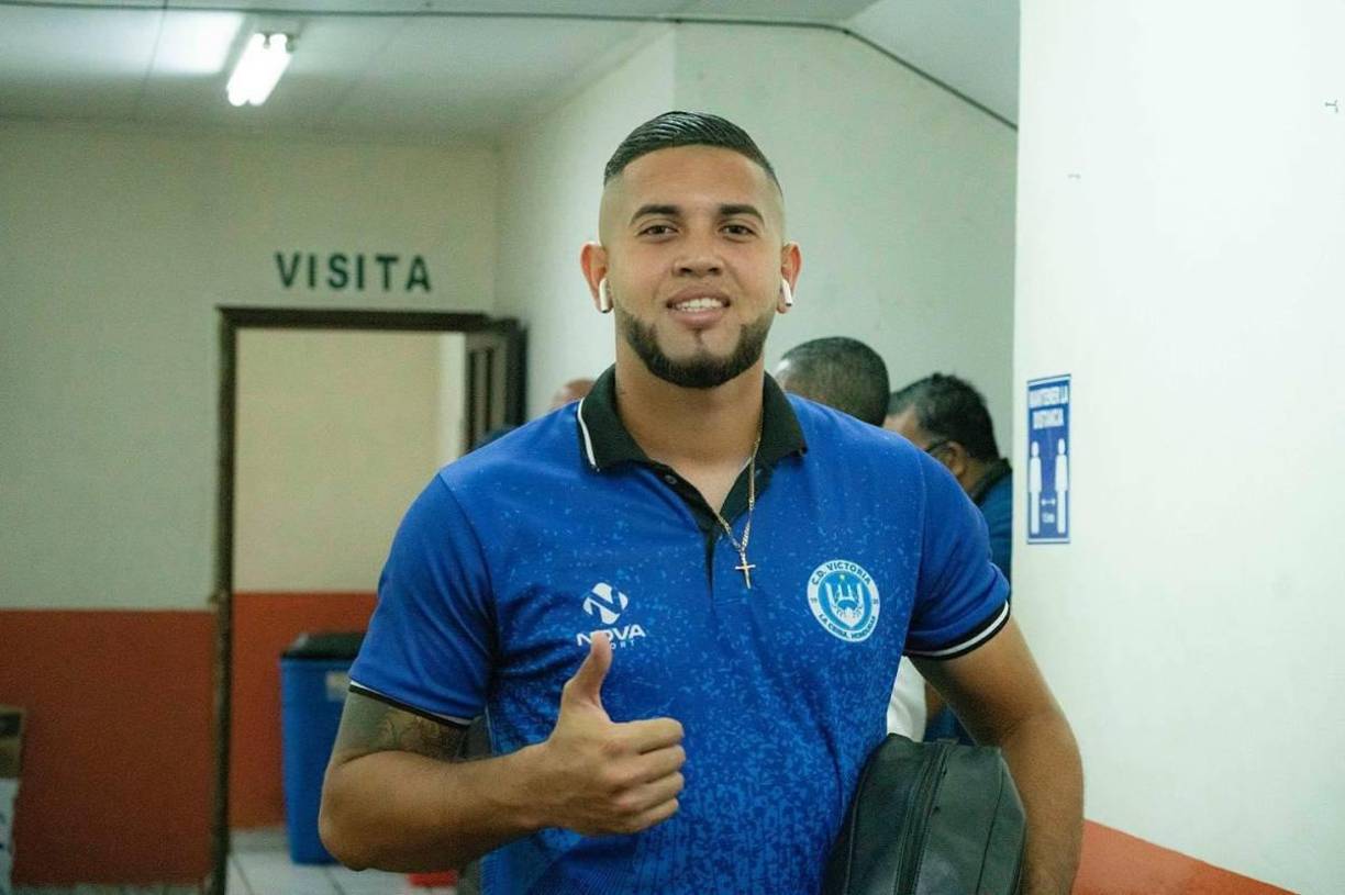Josué Villafranca no sabe si se quedará o se irá del Victoria. El nuevo técnico de la Jaiba Brava, Héctor Vargas, evaluará la continuidad del delantero que está a préstamo por parte de Motagua.