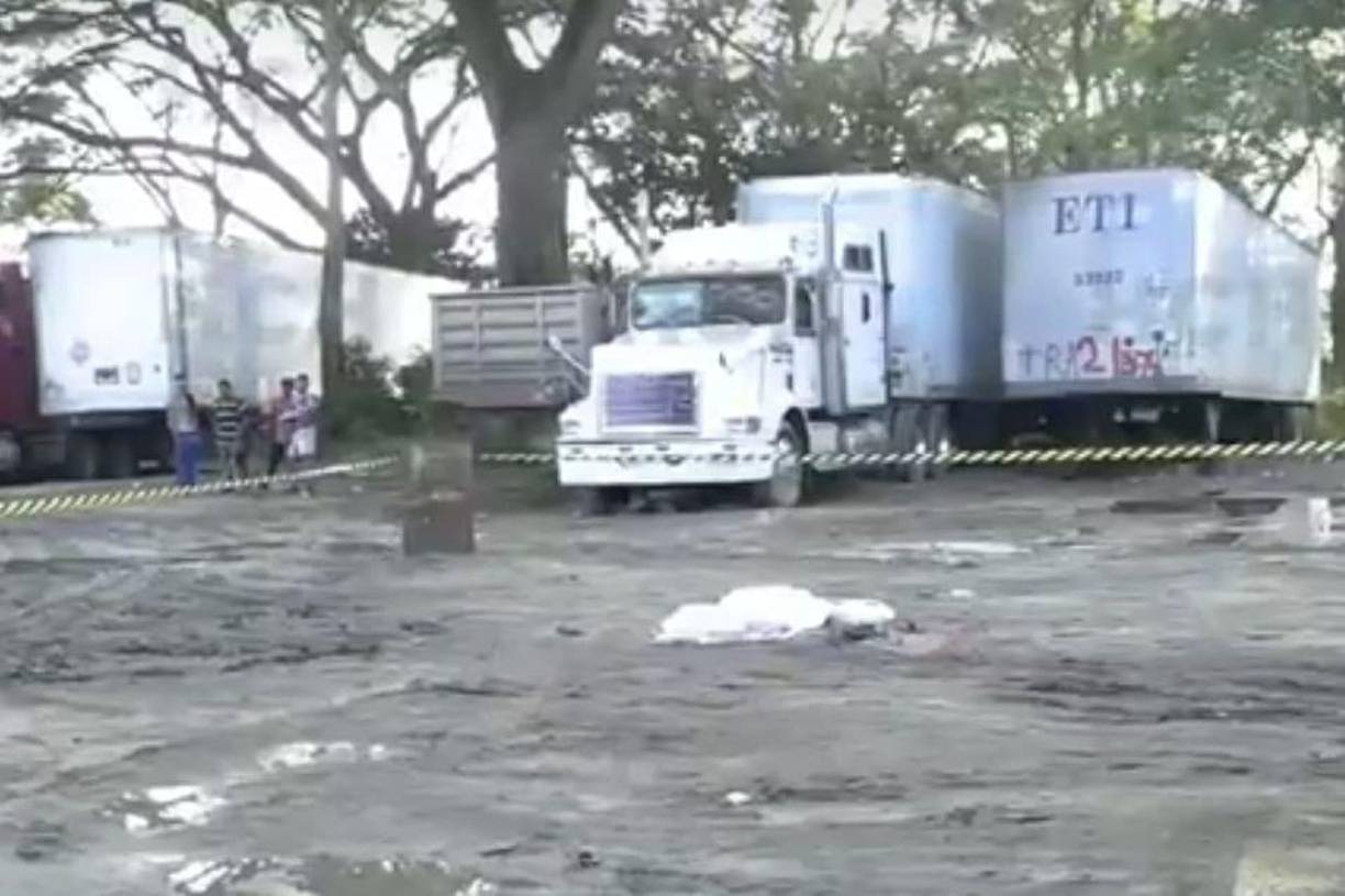 ”Él se quedó dormido en el cartón que puso debajo de la rastra, como no tenía donde dormir allá y lo atropellaron”, dijo Anadelkis Enamorado, la esposa de José Neptalí.