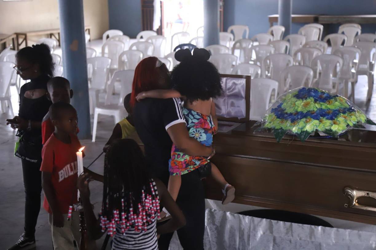 Dijo que la noticia de su muerte fue como “un balde de agua fría” para todos los integrantes de la agrupación, pues hace un mes habían realizado una presentación musical en Tegucigalpa. 