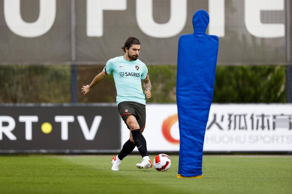 Rúben Neves: Centrocampista portugués del Wolverhampton que podría recalar en las filas del FC Barcelona en enero del 2023.