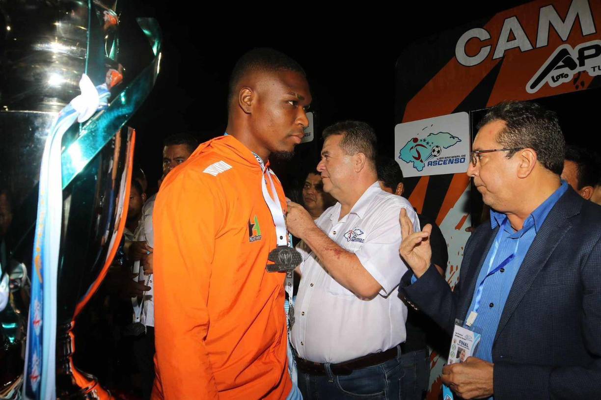 El Lone sacó ventaja en la ida y aunque igualaron en la serie de la gran final, no pudieron evitar caer en los penales. 