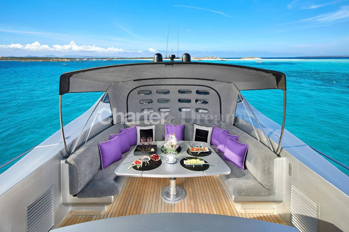 El diario británico The Sun informó que Lionel Messi y su familia disfrutan de una embarcación que se llama Shalimar II.