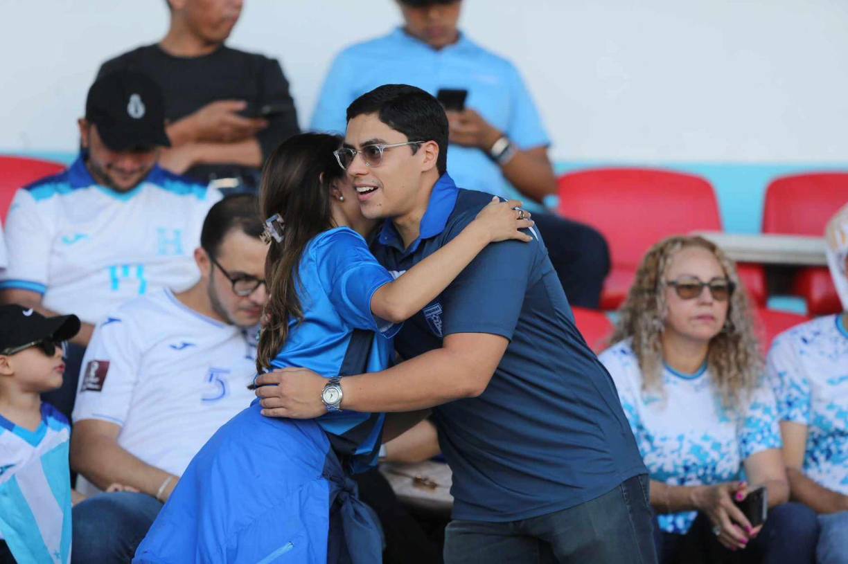 Las imágenes del ambiente en el estadio Nacional para el Honduras vs Cuba.