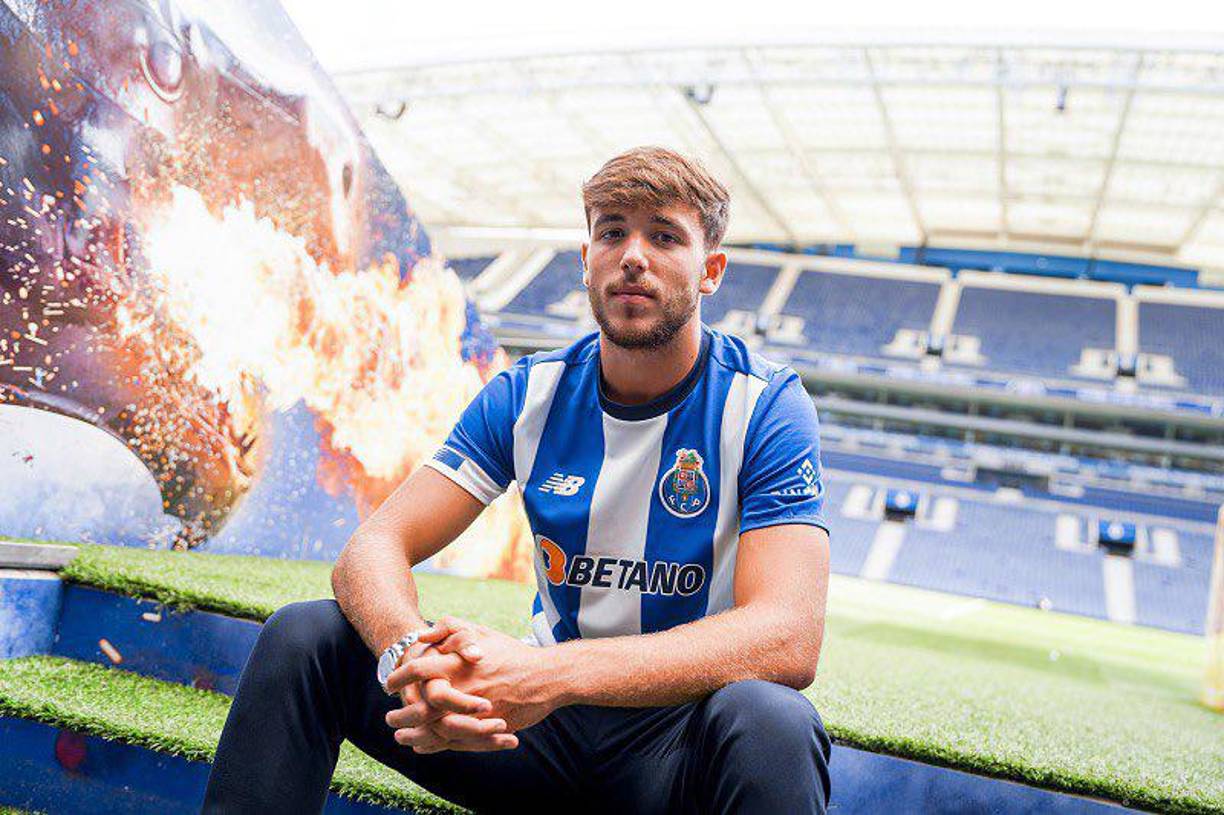 La Cadena Ser de Cataluña afirma que el exjugador del Barcelona, Nico González, podría llegar al Girona en este mercado de invierno.