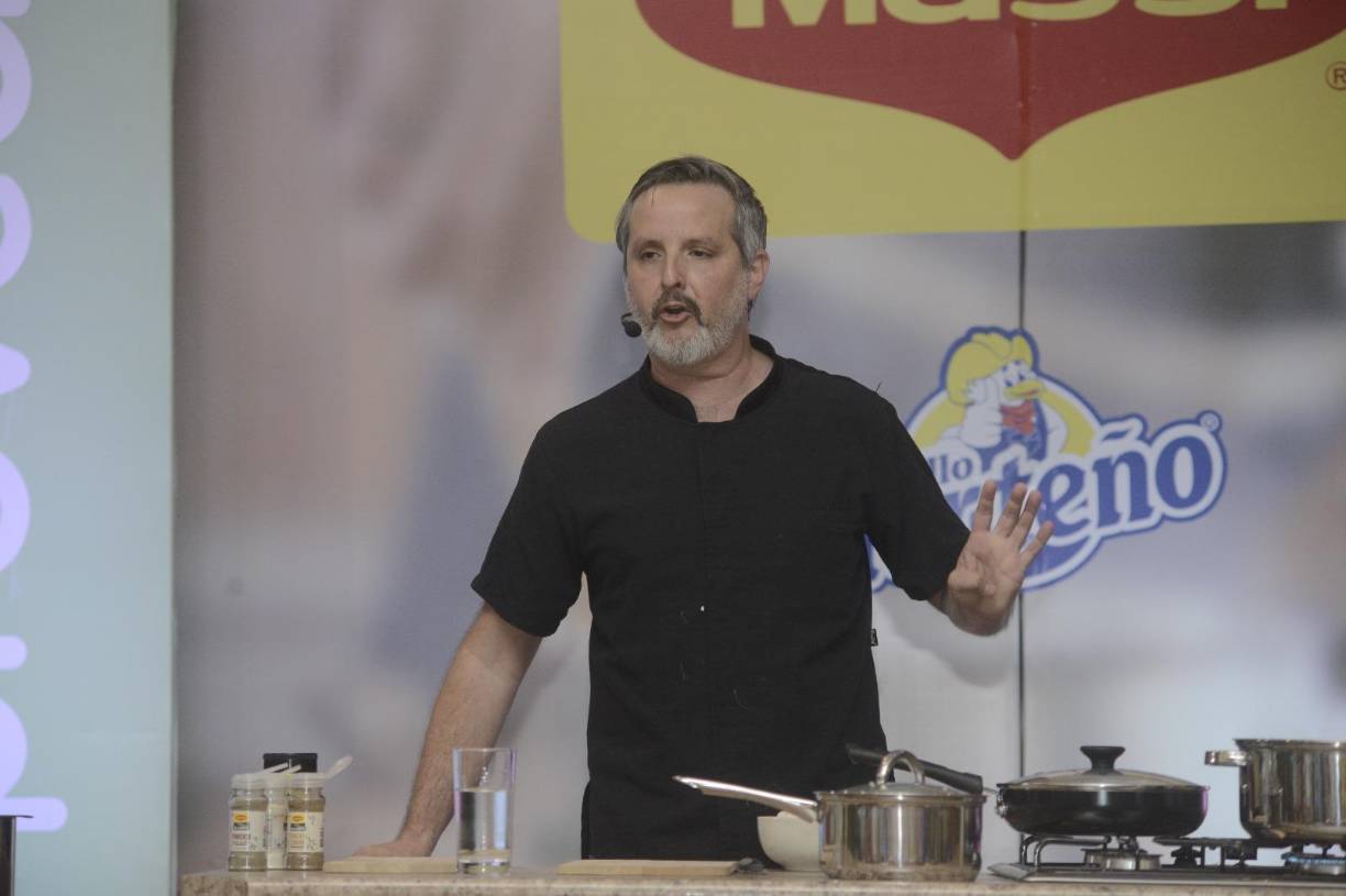 Esta es la primera vez que el chef mexicano visita Honduras, país de que dice ya se ha enamorado. 