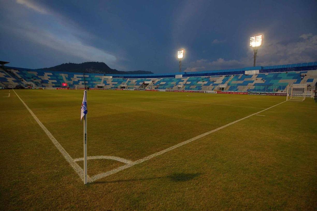 El Estadio Nacional Chelato Uclés fue el escenario que albergó el duelo entre el Olimpia y Xelajú en el cierre de la fase de grupos de la Copa Centroamericana de la Concacaf. 