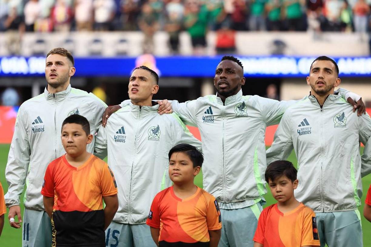 “Basado en un análisis de datos, variables y marcadores previos, la tendencia indica un 2-1 en favor de Ecuador, además de 2-0 o bien, un 1-2 para México. El 1-1 es factible, además de un 0-1 al Tri”, finalizó.