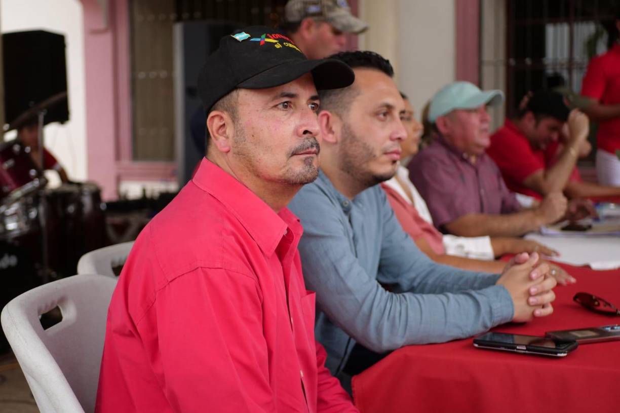 El hecho ocurrió el pasado <b>26 de noviembre</b>, cuando el padre de la estudiante, visiblemente molesto, decidió prender fuego al diploma.