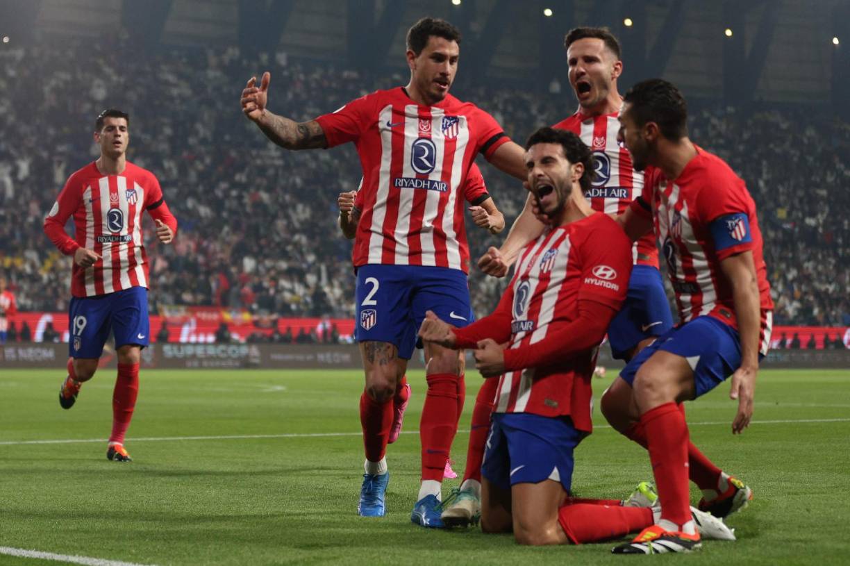 Mario Hermoso gritando su gol que abrió el marcador 0-1 para el Atlético de Madrid.
