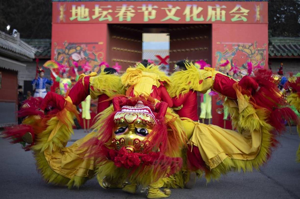 Este 2025 es el turno de la serpiente de madera, un símbolo relacionado con el encanto, la inteligencia y la creatividad, aunque también con el secretismo o la astucia.