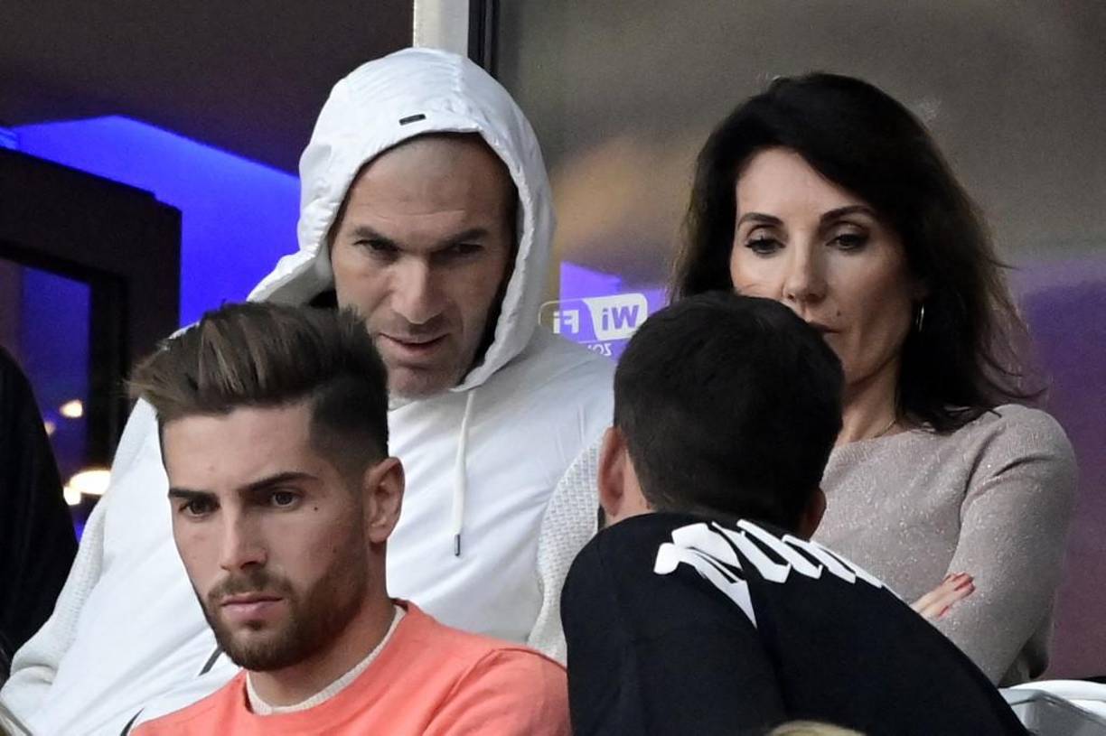 El exjugador y hoy entrenador Zinedine Zidane también llegó a presenciar la final de la Champions League.