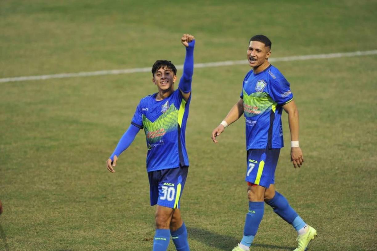 Yostin Obando - El joven futbolista seguirá jugando con los Potros del Olancho FC y no regresará al Motagua.