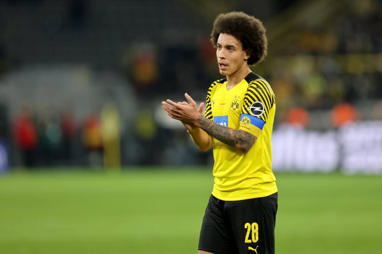 El futbolista belga Axel Witsel fichará por el Atlético de Madrid, en busca de sustituir el lugar que dejó vacante el mediocampista mexicano Héctor Herrera que firmó con el Dynamo Houston, de cara al arranque de la próxima temporada 2022-2023, según medios españoles.