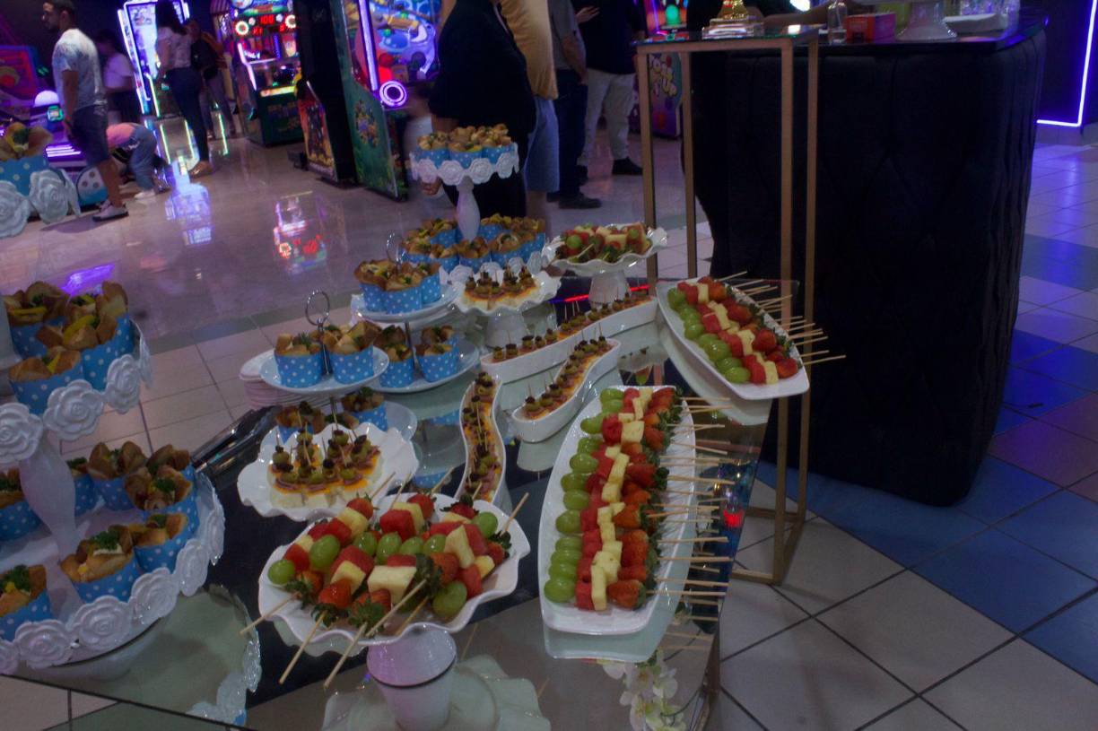 Los deliciosos bocadillos fueron muy bien aceptados entre los niños y adultos que asistieron al evento.