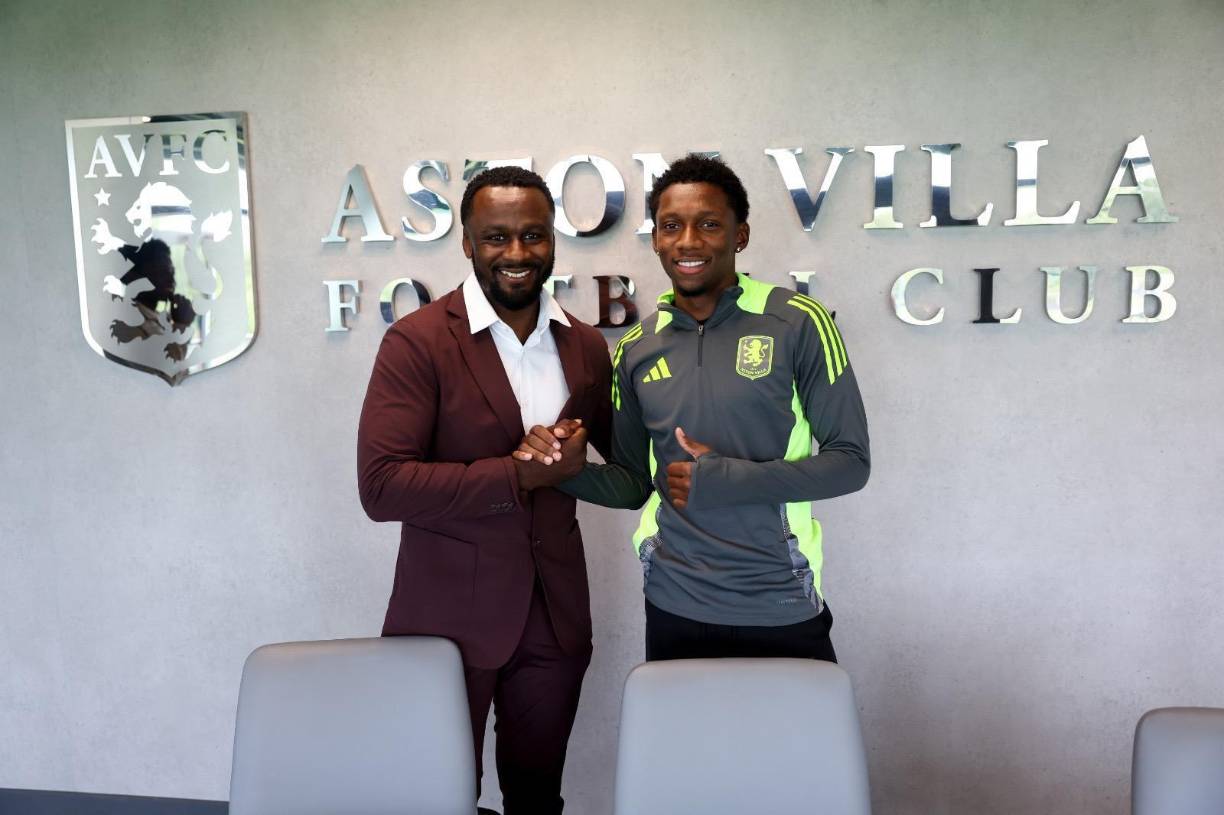 OFICIAL / El Aston Villa firma a uno de los jugadores que pretendía el Barcelona. El conjunto de Unai Emery se ha hecho con los servicios de Jaden Philogene; el Barcelona estaba interesado en sus servicios.