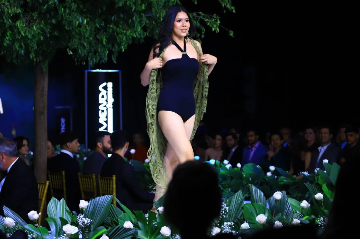 Candidatas de Miss Honduras Universo causan sensación en traje de baño