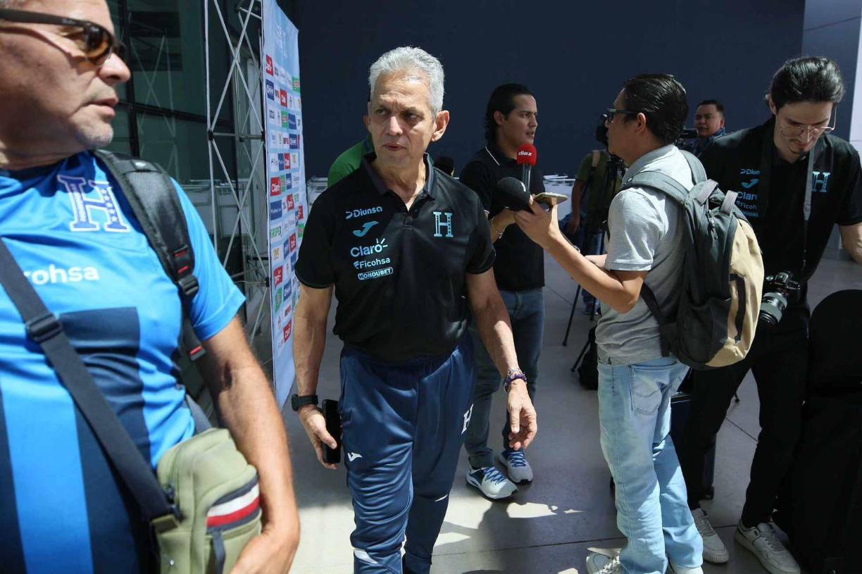 Reinaldo Rueda sobre sus rivales de Nations League: “Seleccionados muy competitivos, muy fuertes, los vimos en Copa Oro. Lo de Granada es muy positivo, hemos evaluado a Jamaica como a Granada, alcanzamos a adelantar algo con el grupo, pero el tiempo es insuficiente”.