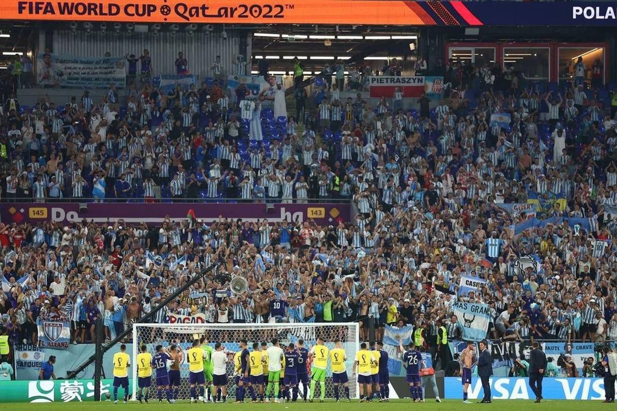 “Cuando llega el Mundial, Papu les dijo a sus compañeros que la bruja le comentó que serían campeones. Uno de ellos contactó a esta persona, movió influencias y le dijo que por qué estaba tan segura que iban a ser campeones, querían saber si ‘Papu’ decía la verdad. Tenía que estar adentro del Mundial a cualquier costo y el costo fue Lo Celso. Por eso el grupo le hizo la cruz”, aseguró el periodista.