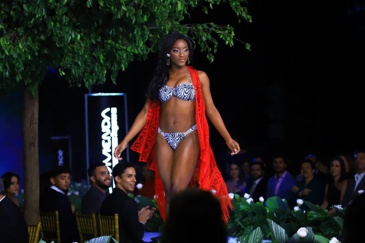 Candidatas de Miss Honduras Universo causan sensación en traje de baño