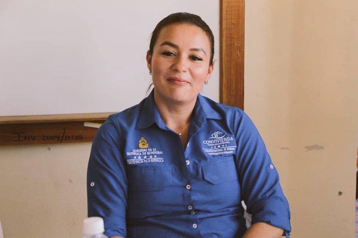 “Esto es una muestra de “cómo están atentando contra la democracia de nuestro país”, criticó la diputada, quien agregó que los poderes legislativos y judicial son independientes. 