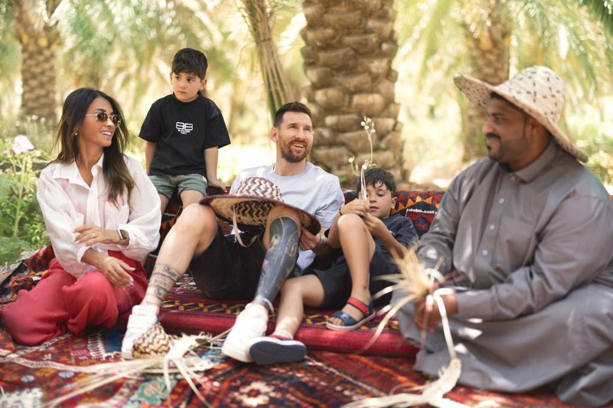 Messi estuvo recientemente en Arabia Saudita en un viaje que le ha costado estar apartado durante una semana sin empleo y sueldo en el PSG. Hoy se han conocido una serie de condiciones que el astro estableció para realizar dicha visita.