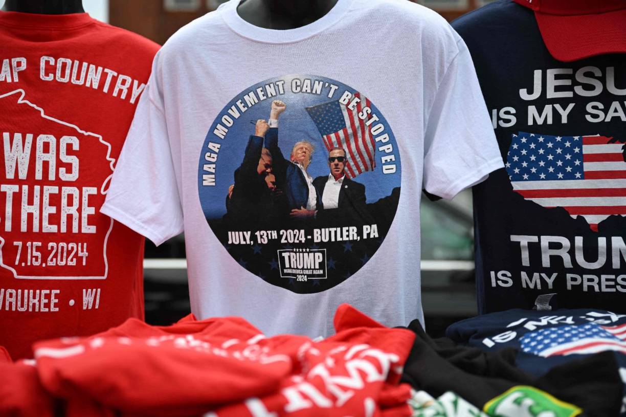 Después de los hechos, comenzaron a circular diseños de camisetas en las redes sociales, algunas de las cuales fueron puestas a la venta en sitios web como eBay y Amazon, entre otras plataformas.