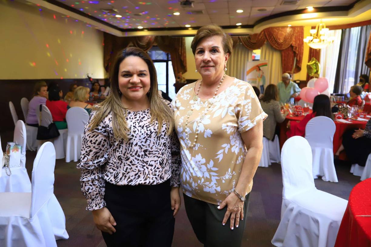 Leiby Torres y Rita Simón