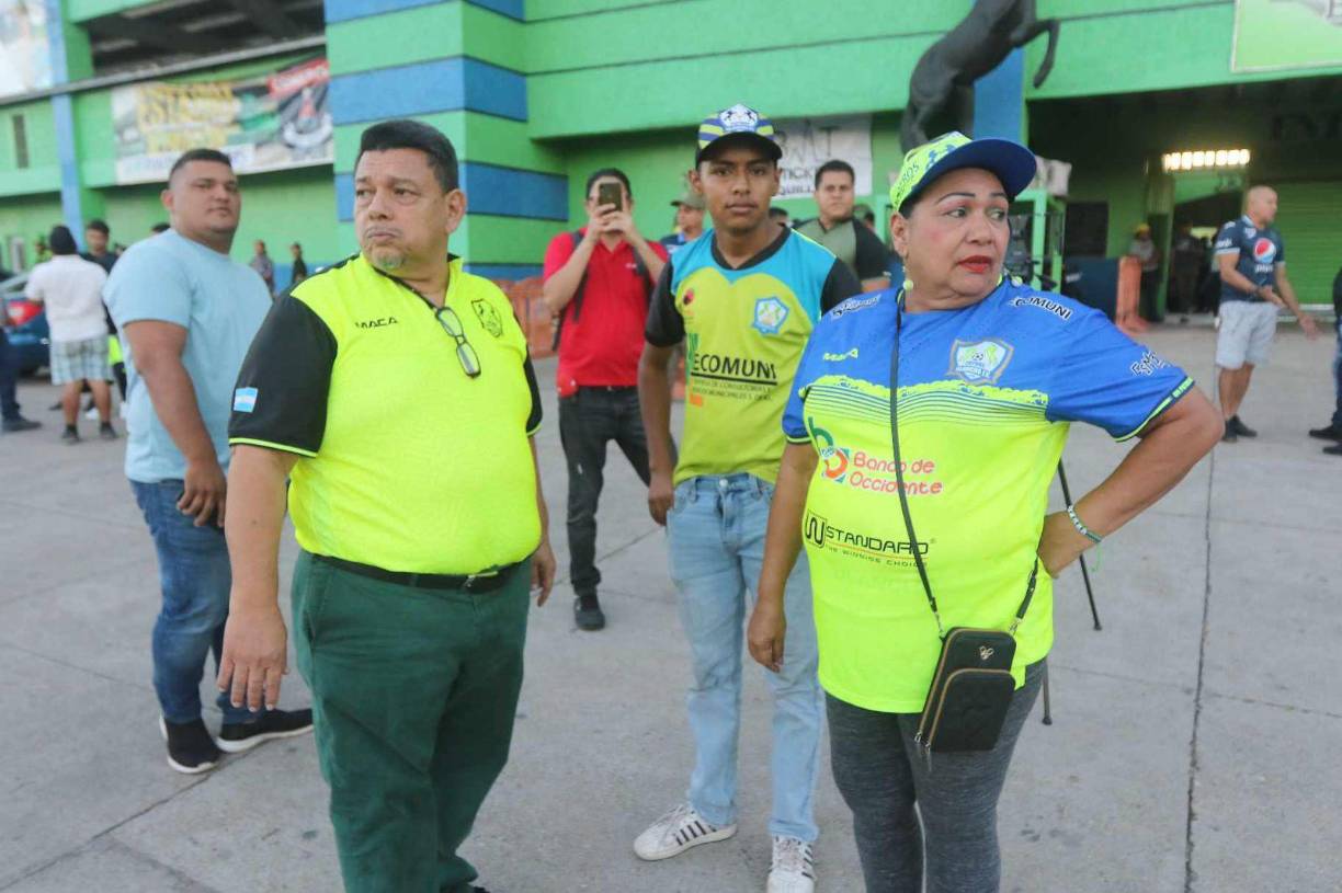 El presidente del Olancho FC llegó a tempranas horas a inspeccionar que todo saliera bien previo al pitazo inicial ante Motagua.