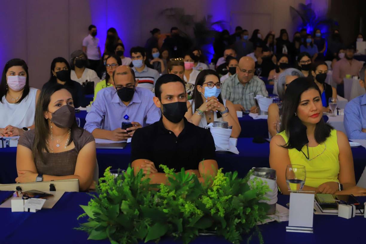 Los invitados disfrutaron de las exposiciones de los expertos, las cuales fueron un éxito entre la multitud. 