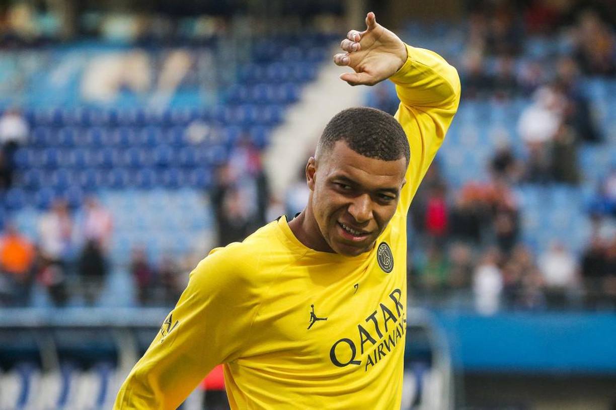 Mbappé se encuentra en una encrucijada, ya que debe decidir si se marcha traspasado ahora, renueva su contrato o queda libre en junio de 2024.