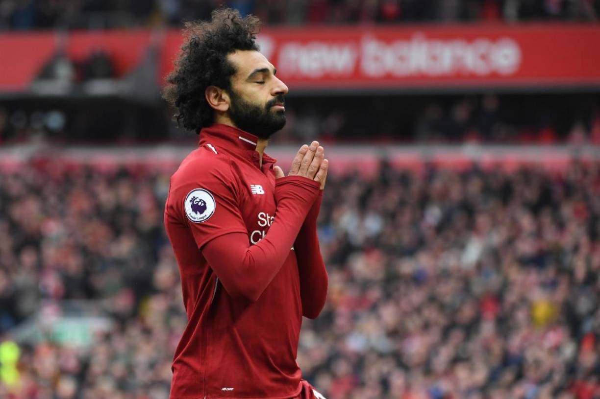 Según Relevo, el Al Ittihad está dispuesto a ofrecer más de 100 millones por Mohammed Salah. Klopp ya ha expresado que no quiere que se marche. El delantero escucha la oferta, pero no quiere trastocar los planes del equipo.