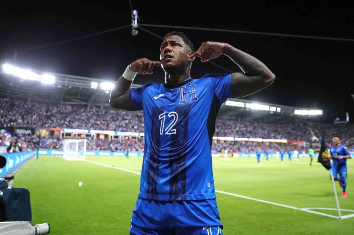 El primero en bajarse de la lista fue Romell Quioto, quien no podrá estar en la Copa Oro 2023 debido a que se está recuperando de una lesión.