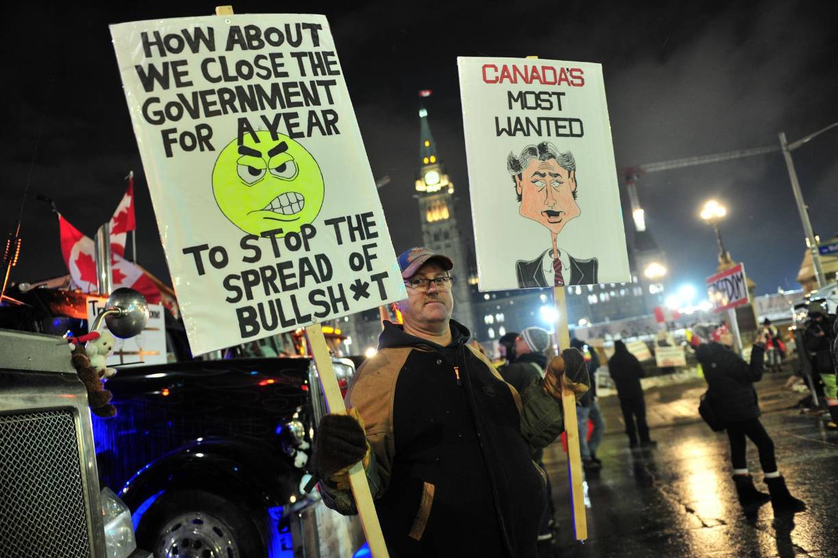 La ola de protestas se ha extendido por el mundo, alimentada por corrientes populistas que denuncian los obstáculos a las libertades impuestos por las élites en el poder.