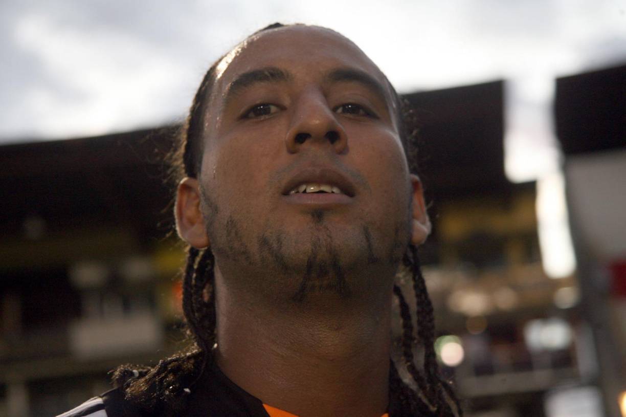 Elmer Canales deja un gran legado en el balompié hondureño, donde defendió la camisa de varios clubes y la Selección de Honduras.