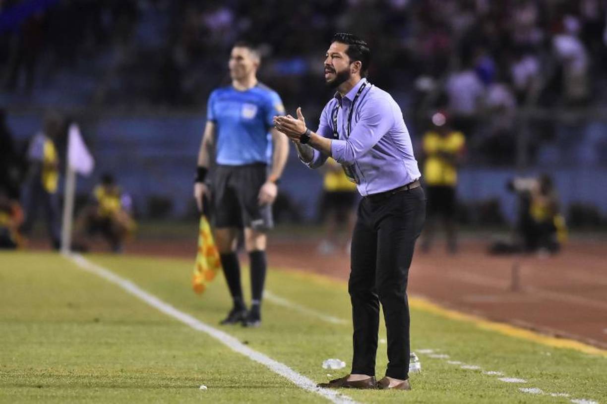 “No voy a renunciar, mientras yo vea que el 100 por ciento de los jugadores está dispuesto a pelear y a luchar por revertir la situación, voy a estar al pie del cañón”, mencionó Benjamín Mora.