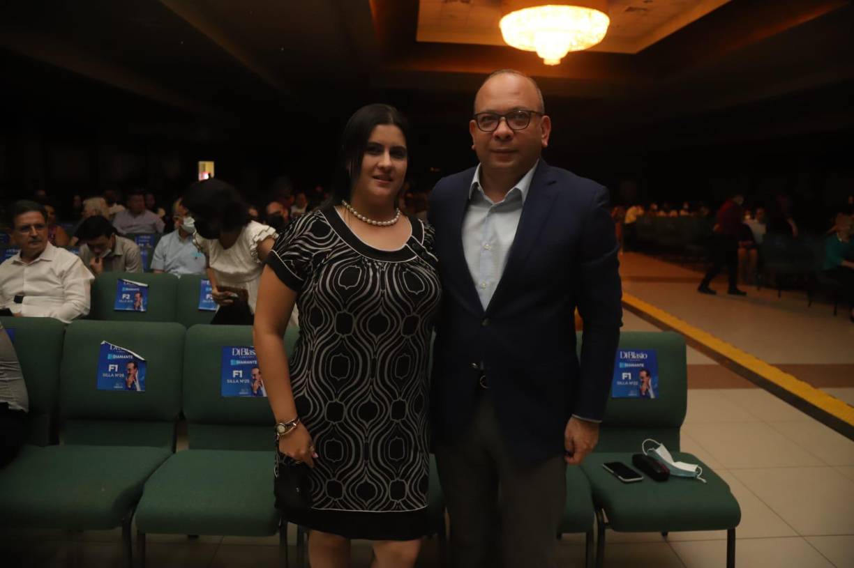 Vanessa Garay y Gerardo Mejía.