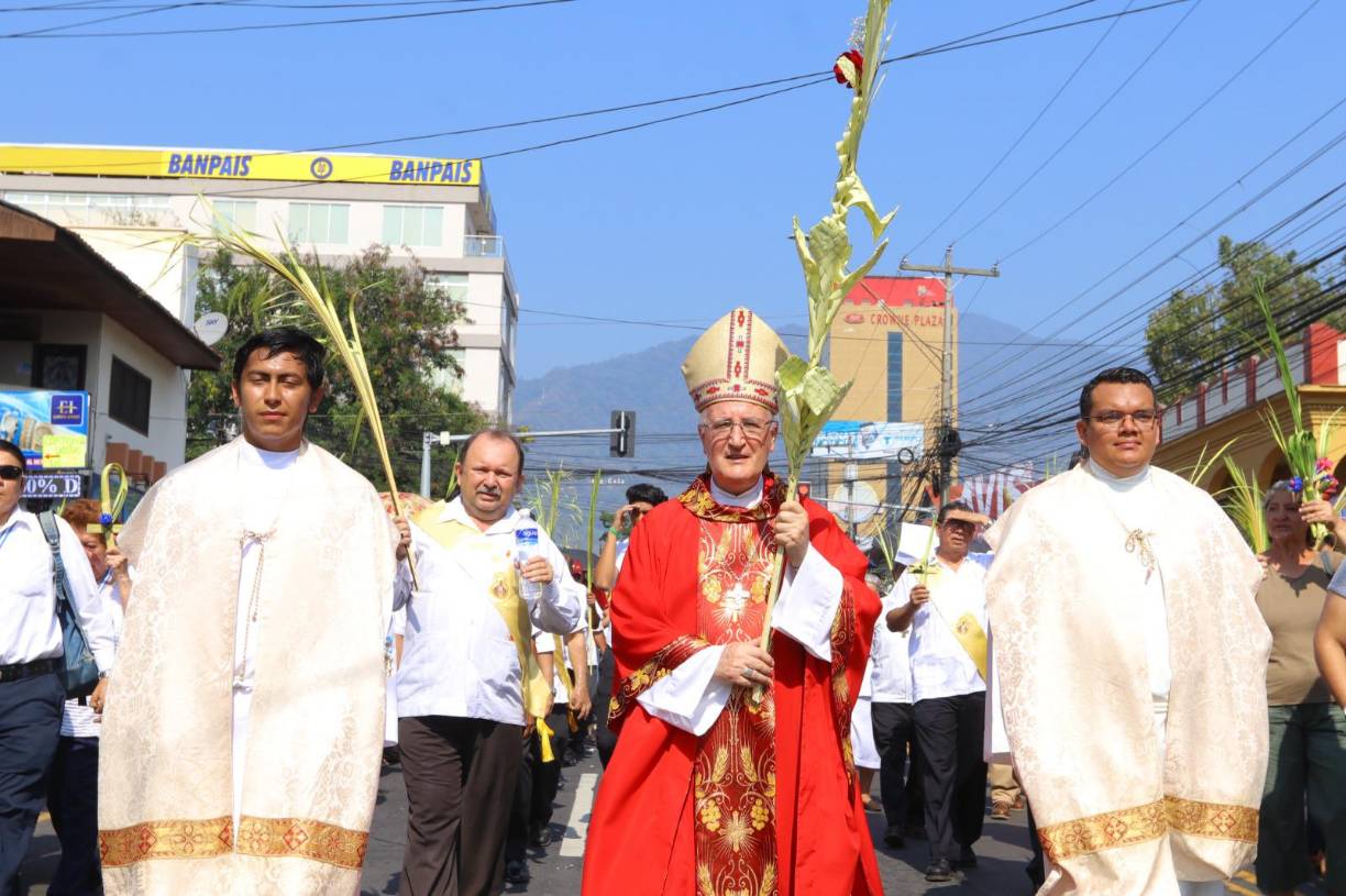 Este sábado, 29 de abril, el eterno e inolvidable obispo Garachana se despedirá de los sampedranos en un acto que se realizará en el Estadio Olímpico Metropolitano. 