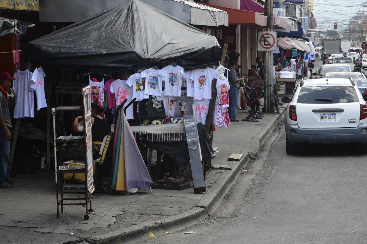 Las imágenes del caos y el desorden en el centro de San Pedro Sula