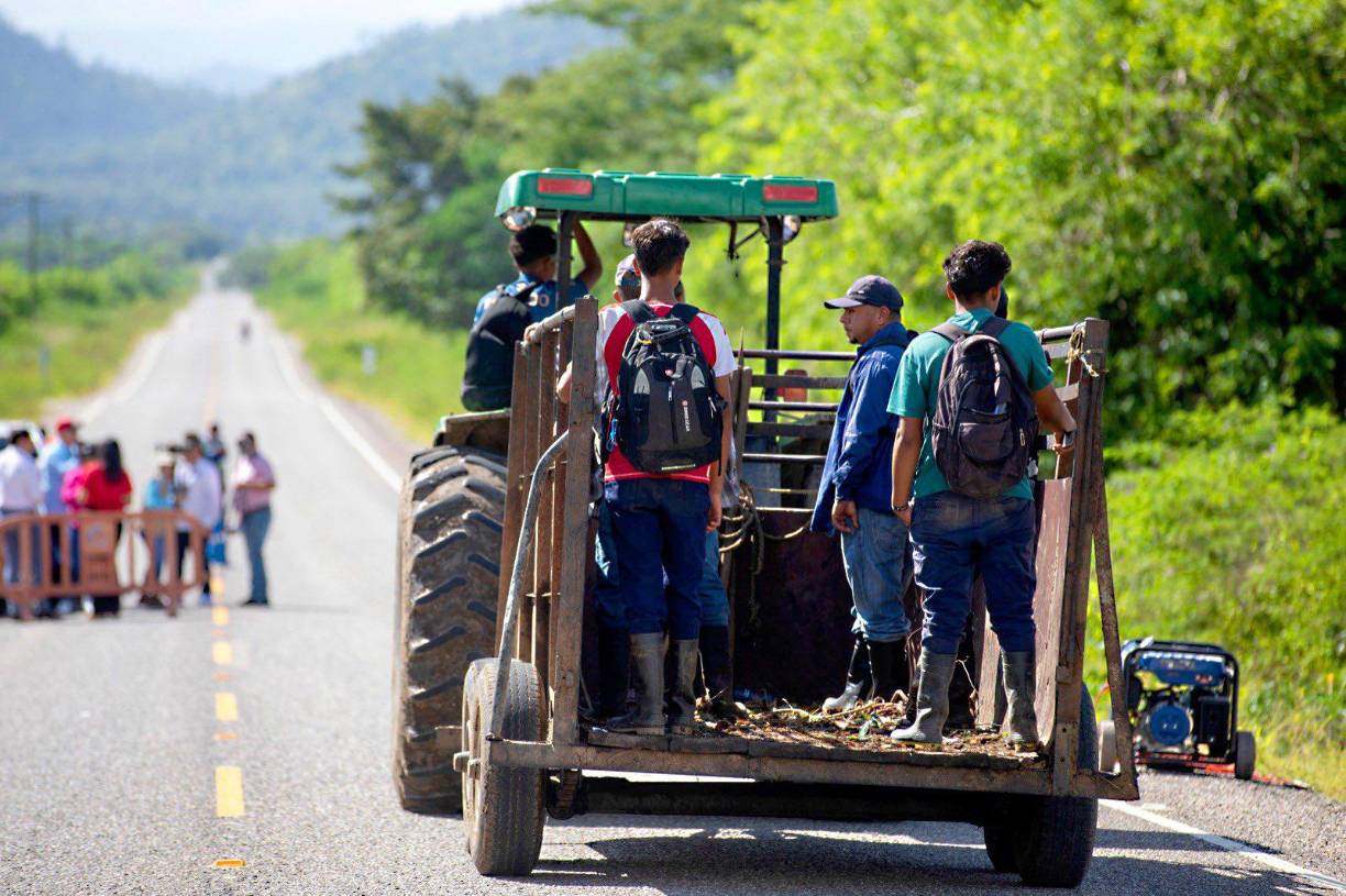La carretera que inauguró Xiomara Castro en Olancho (fotos)