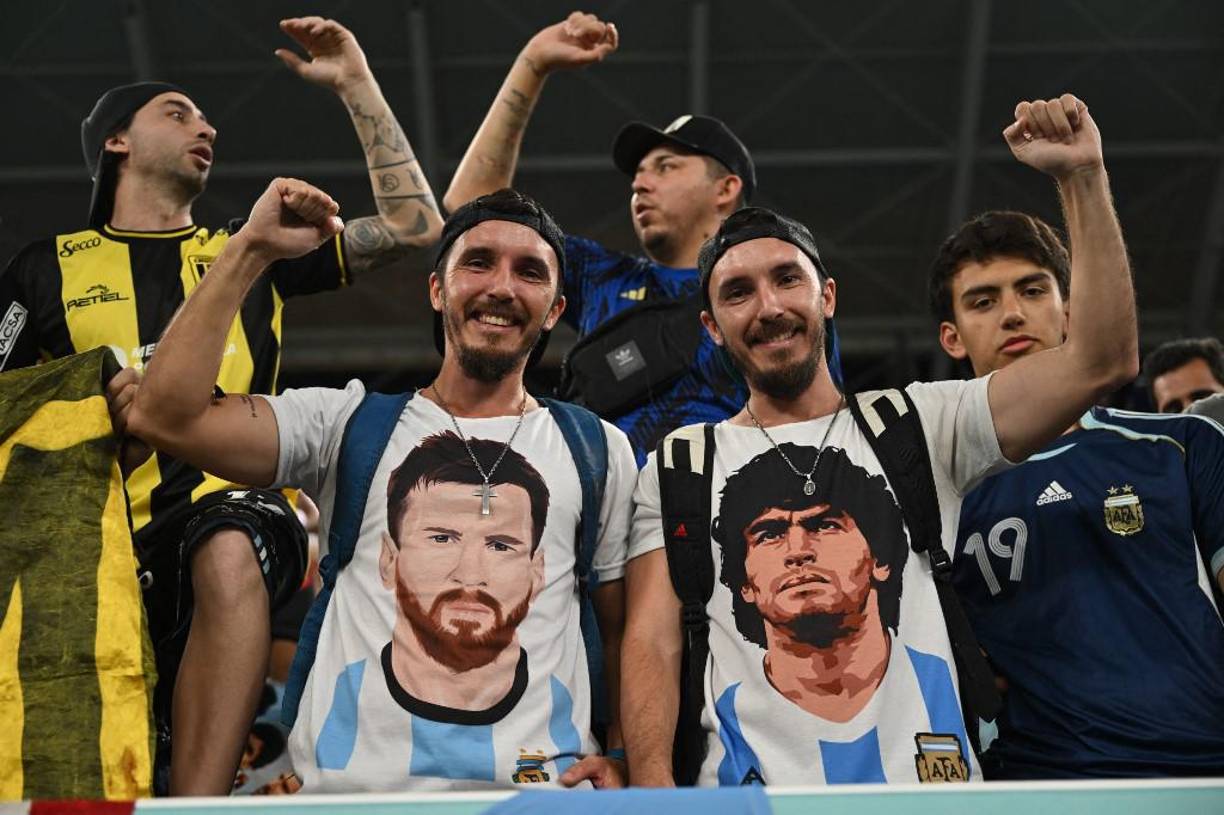 Maradona y Messi son los máximos ídolos de Argentina.