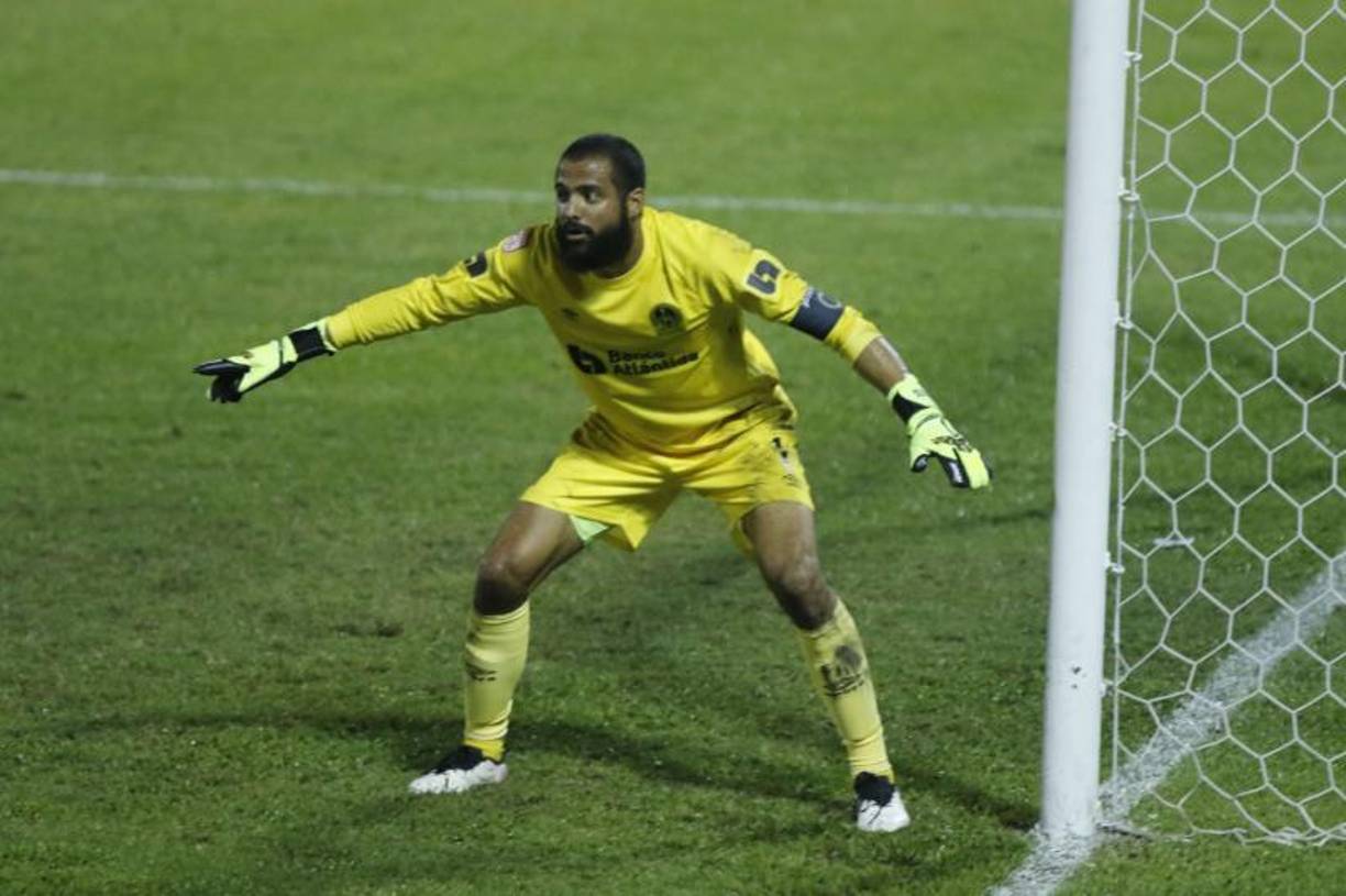 Portero: Edrick Menjívar.