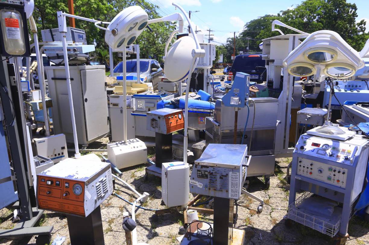 Este equipo, alguna vez costó millones del lempiras, pero se acabó su vida útil.