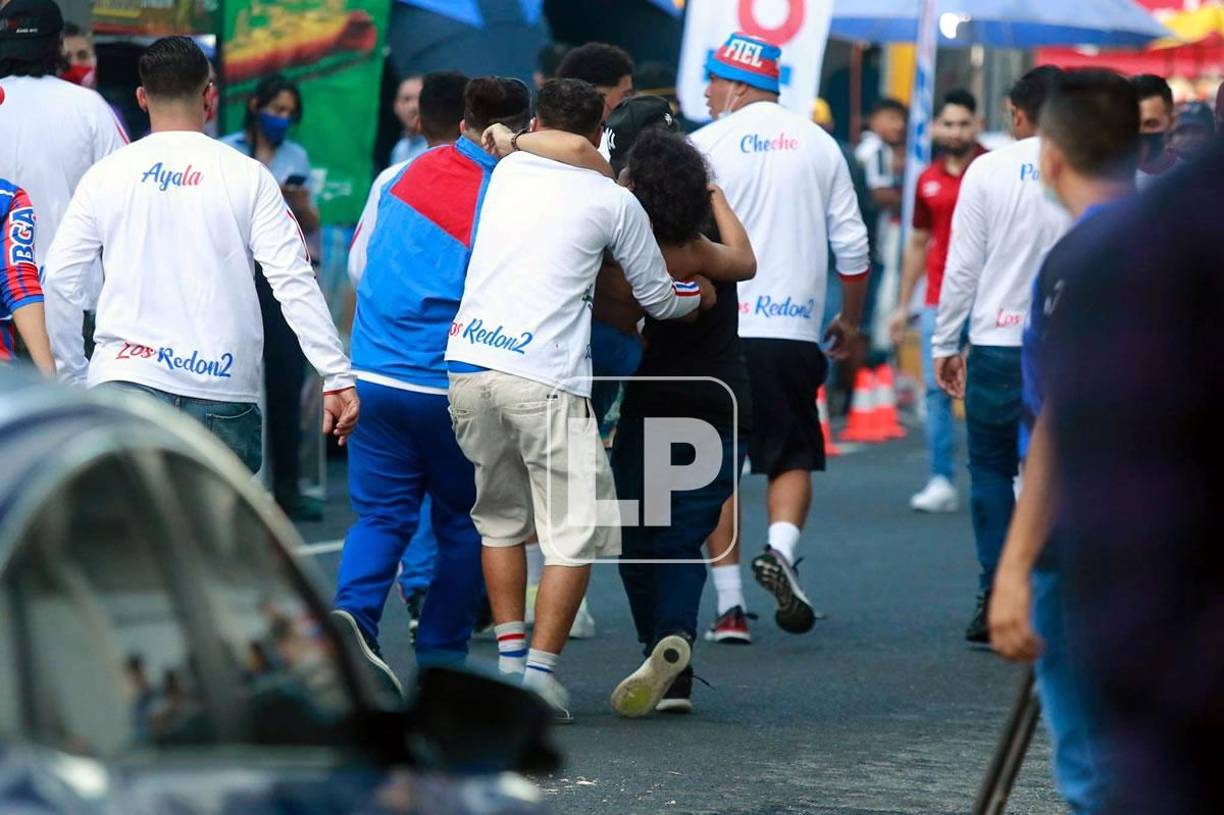 Fueron 10 aficionados del Olimpia los que fueron heridos de bala y dos del Real España.