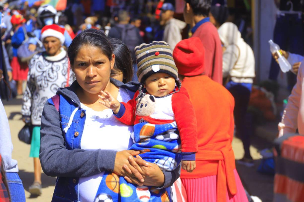 Frío obliga a intibucanos a sacar sus suéteres