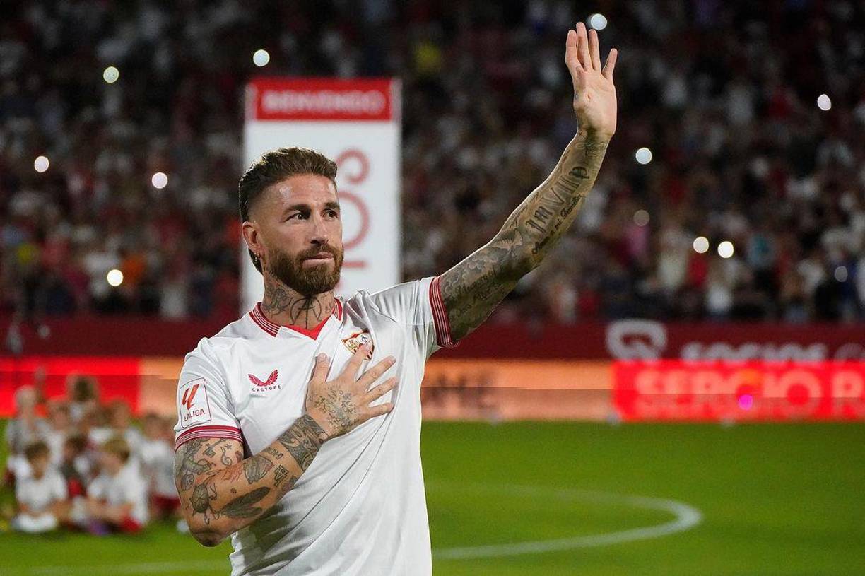 Sin embargo, a menos de un mes de su presentación en el Estadio Ramón Sánchez Pizjuán, Ramos sufrió un terrible momento tras ser víctima de la delincuencia.